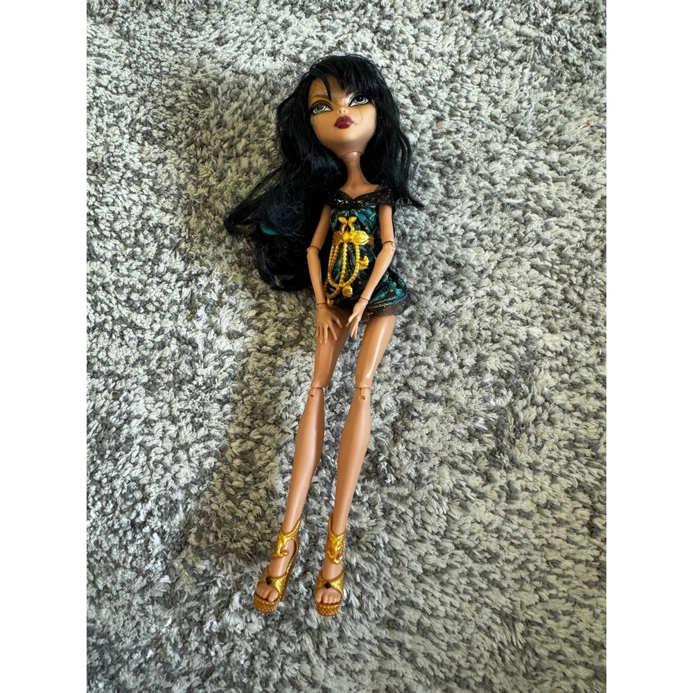Monster High Frights Camera Action Black Carpet Cleo de Nile Doll